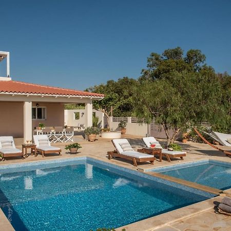Filothei Beach House With Pool Kalamaki  Exteriér fotografie